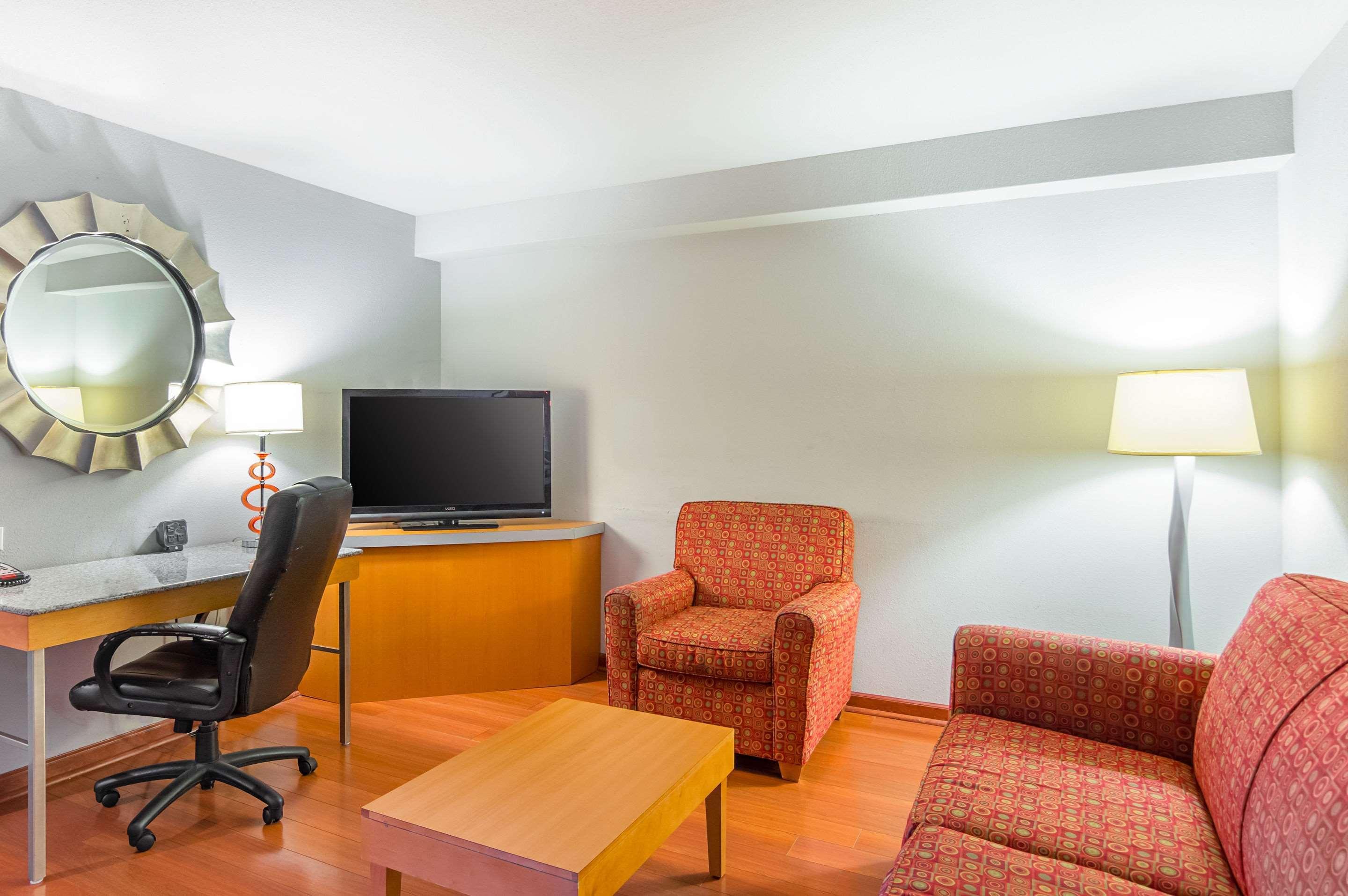 Comfort Suites At Virginia Center Commons Glen Allen Buitenkant foto
