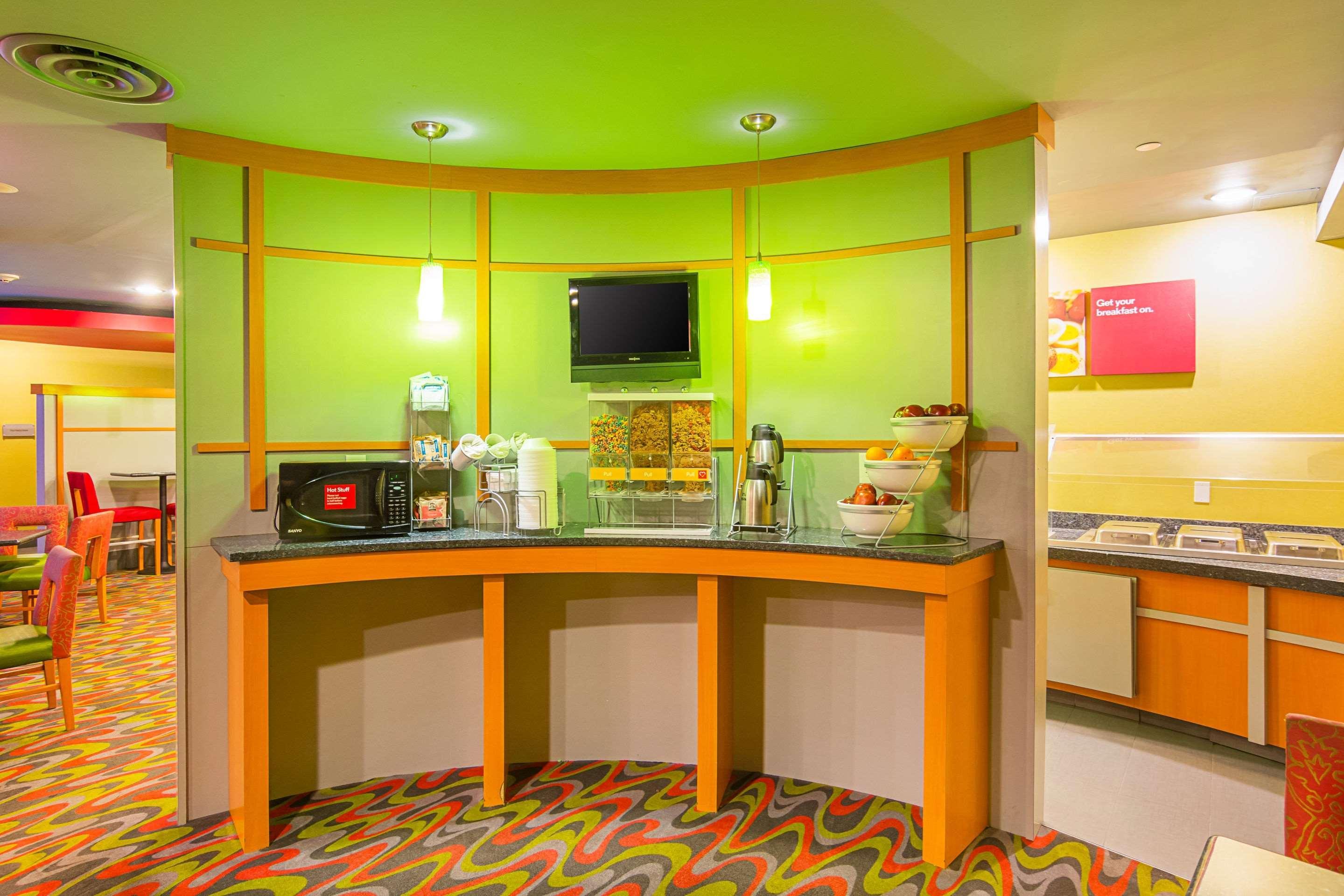 Comfort Suites At Virginia Center Commons Glen Allen Buitenkant foto