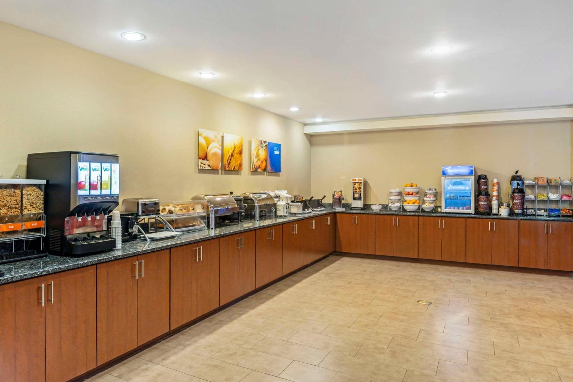 Comfort Suites At Virginia Center Commons Glen Allen Buitenkant foto